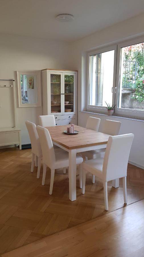 Blick Ueber Krems Mit Gartenpavillon Esterno foto